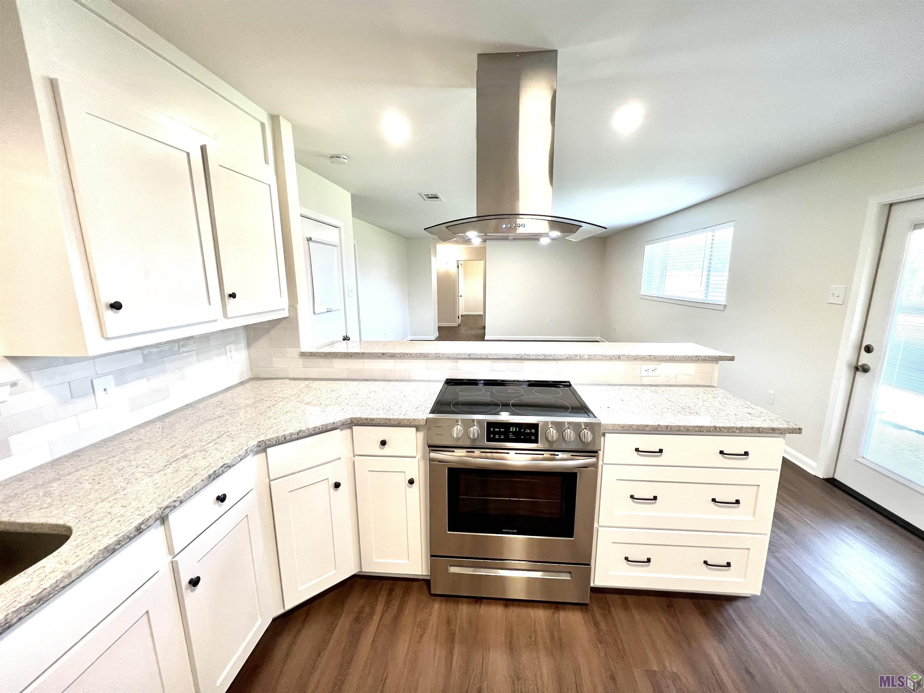 3041 Singletary Drive Baton Rouge, LA 70816 - Photo 3 of 19