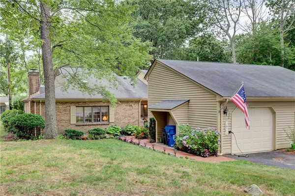 $550,000 | 123 Pine Glen Drive, East Greenwich, RI 02818