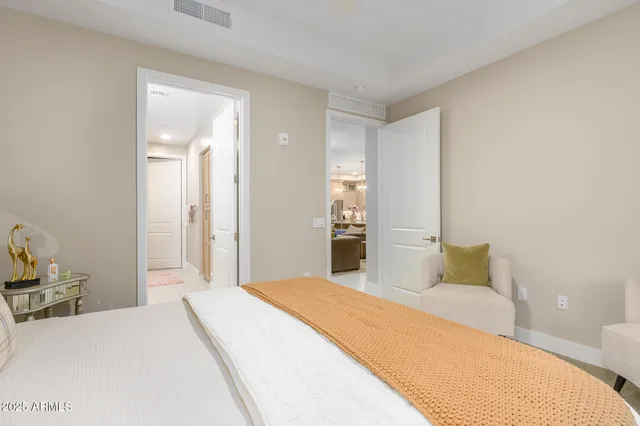 $4,500 | 5250 East Deer Valley Drive, Unit 257, Phoenix, AZ 85054