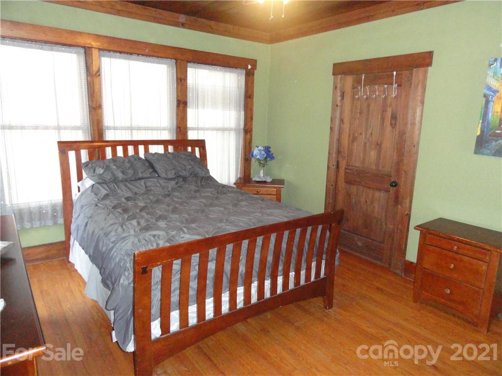 705 Rutherford Road Marion, NC 28752 - Photo 9 of 42 Gallery Image 9