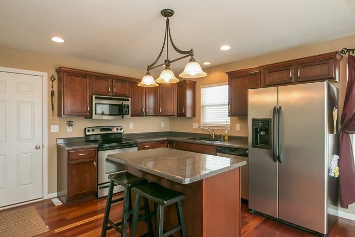 10 Lily Pond Road North Liberty, IA 52317 - Photo 6 of 24 Gallery Image 6