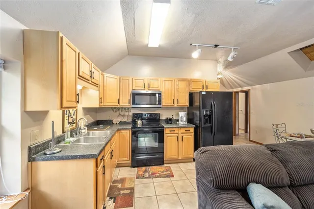 $2,425,000 | 13646 Highway 27, Morriston, FL 32668