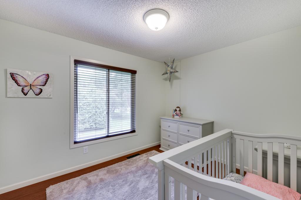 2710 Sylvan Road South Minnetonka, MN 55305 - Photo 19 of 36