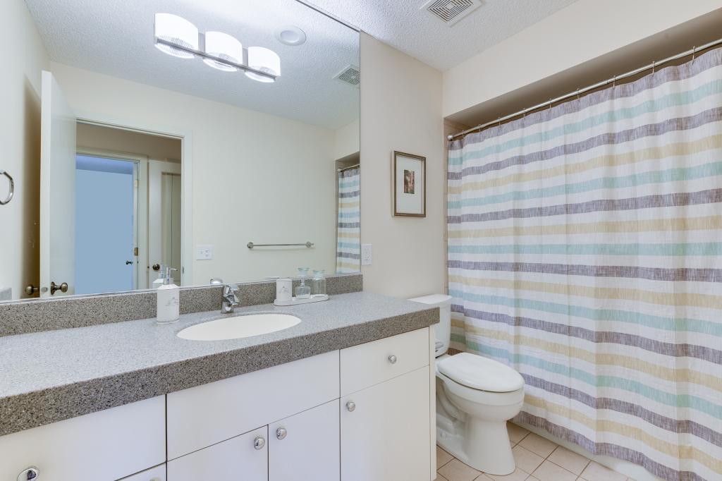 2710 Sylvan Road South Minnetonka, MN 55305 - Photo 21 of 36