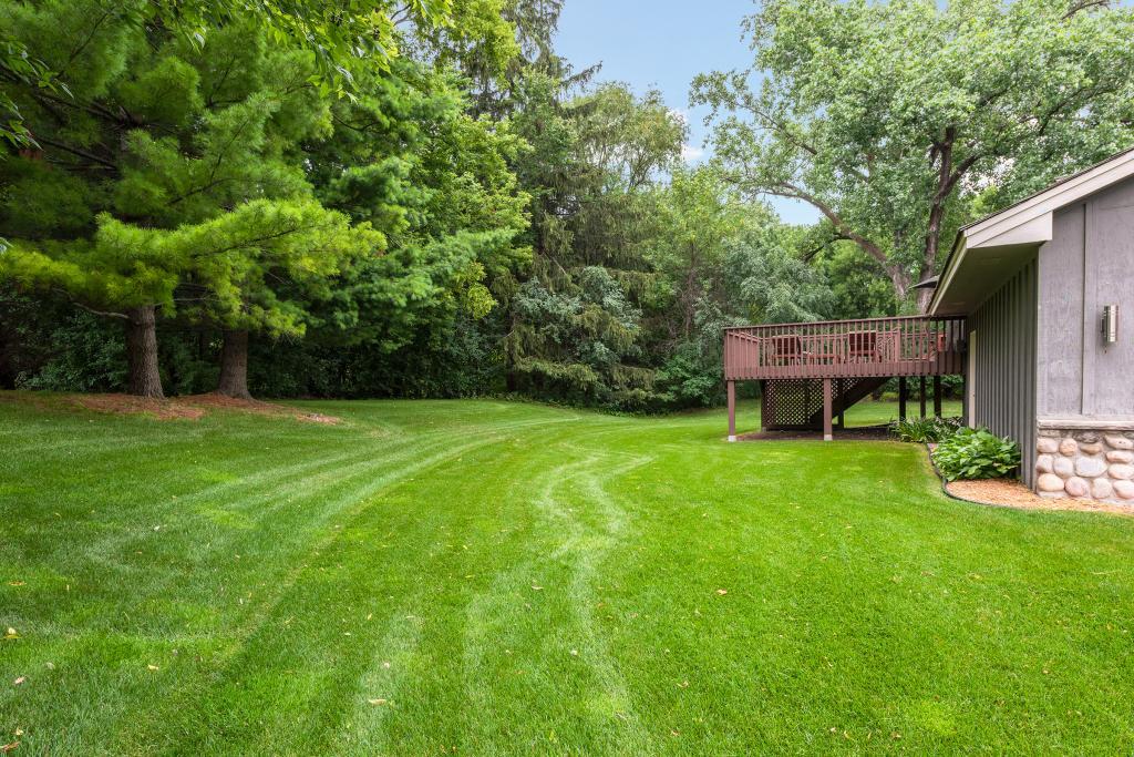 2710 Sylvan Road South Minnetonka, MN 55305 - Photo 32 of 36
