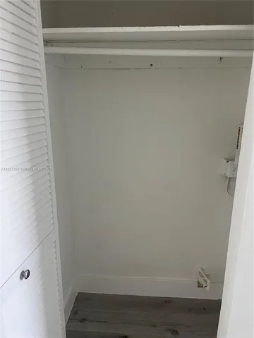 $1,500 | 3669 Thomas Avenue, Unit 13, Miami, FL 33133