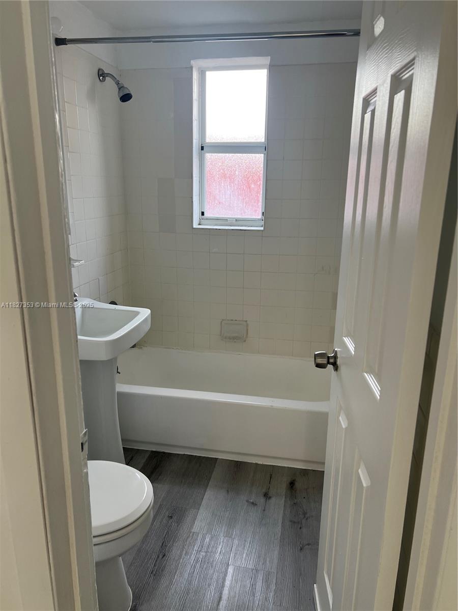 3669 Thomas Avenue, Unit 13 Miami, FL 33133 - Photo 8 of 8