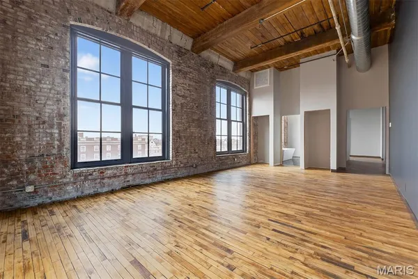 $3,950 | 2647 Locust Street, Unit 4F, St. Louis, MO 63103