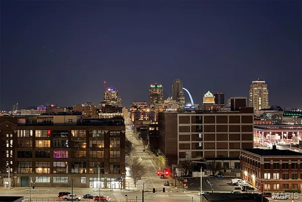 $3,950 | 2647 Locust Street, Unit 4F, St. Louis, MO 63103