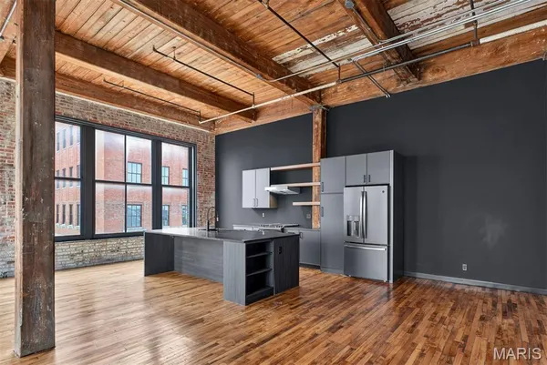 $3,950 | 2647 Locust Street, Unit 4F, St. Louis, MO 63103