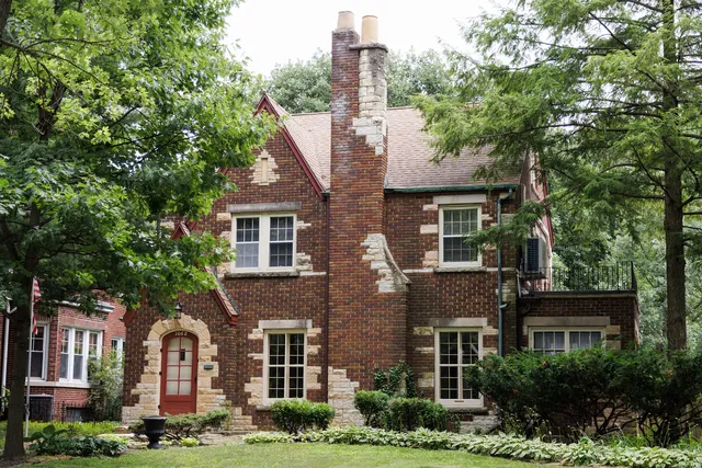 $305,000 | 1068 South Wildwood Avenue, Kankakee, IL 60901