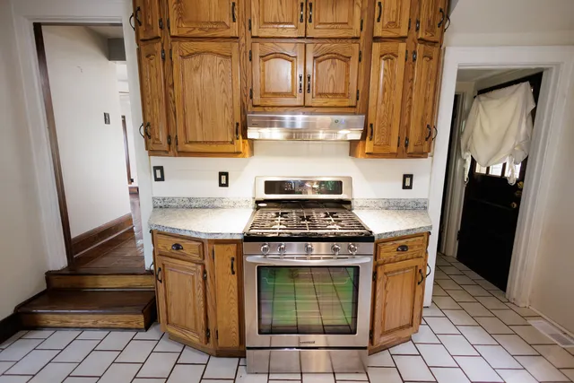 $305,000 | 1068 South Wildwood Avenue, Kankakee, IL 60901