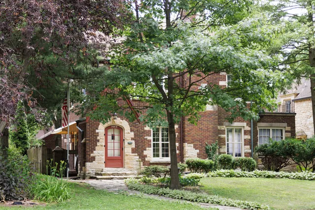 $305,000 | 1068 South Wildwood Avenue, Kankakee, IL 60901