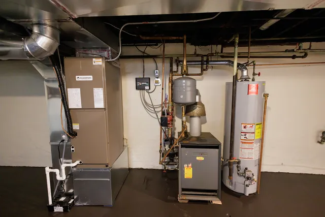 $305,000 | 1068 South Wildwood Avenue, Kankakee, IL 60901