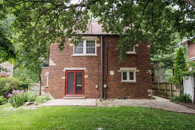 $305,000 | 1068 South Wildwood Avenue, Kankakee, IL 60901