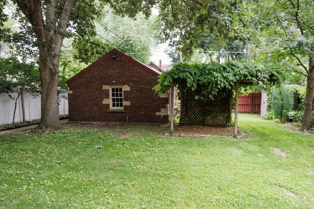 $305,000 | 1068 South Wildwood Avenue, Kankakee, IL 60901