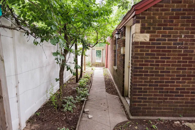 $305,000 | 1068 South Wildwood Avenue, Kankakee, IL 60901