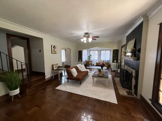 $305,000 | 1068 South Wildwood Avenue, Kankakee, IL 60901