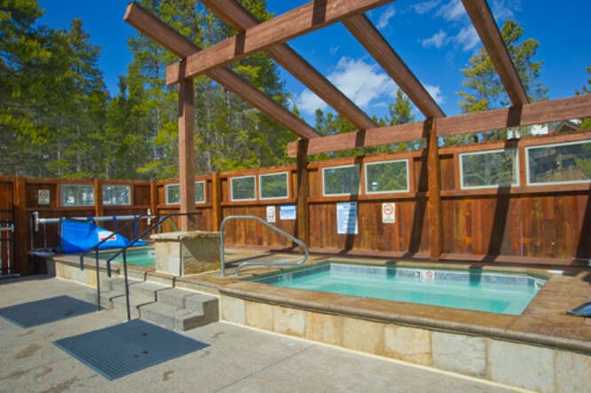 405 4 O Clock Road, Unit 15A Breckenridge, CO 80424 - Photo 50 of 50 front view of house with a yard