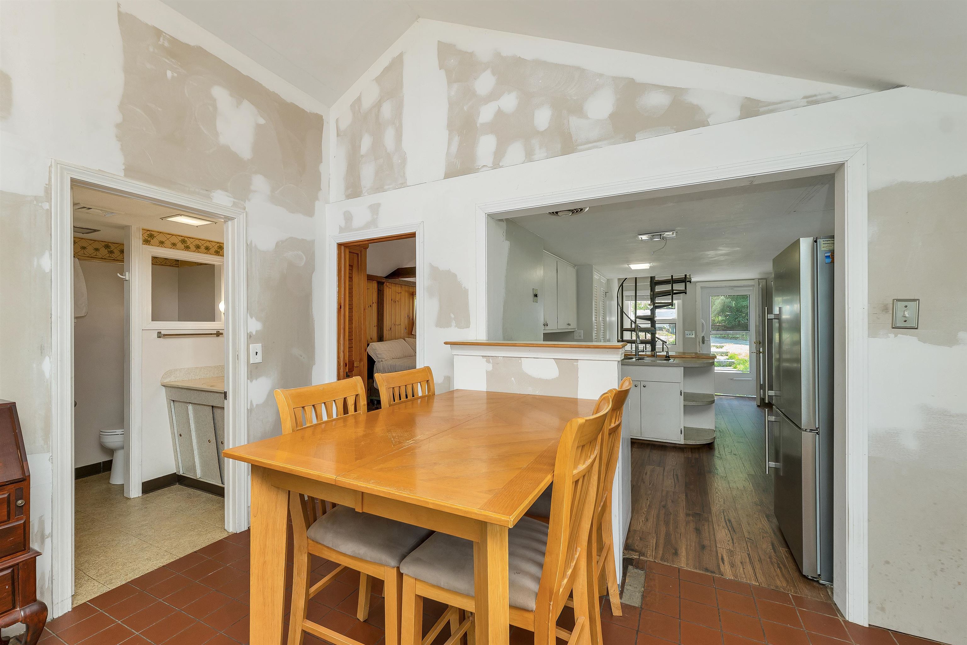 93 Conleys Grove Road Derry, NH 03038 - Photo 32 of 49