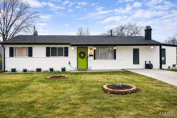 $185,000 | 710 Central Parkway, Florissant, MO 63031