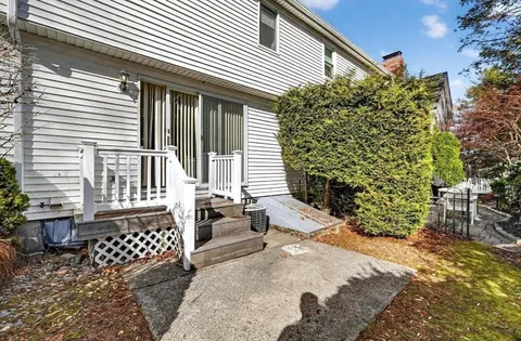$625,000 | 62 Vinton Street, Unit 4, Melrose, MA 02176