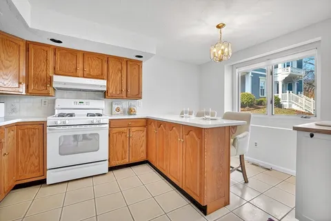 $625,000 | 62 Vinton Street, Unit 4, Melrose, MA 02176