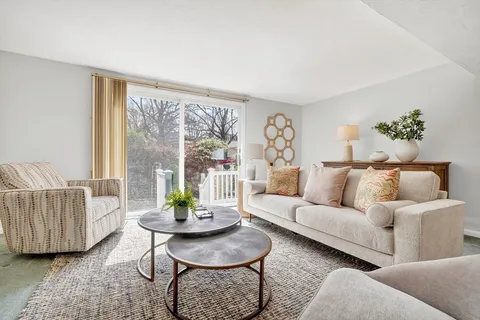 $625,000 | 62 Vinton Street, Unit 4, Melrose, MA 02176