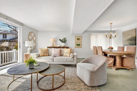 $625,000 | 62 Vinton Street, Unit 4, Melrose, MA 02176