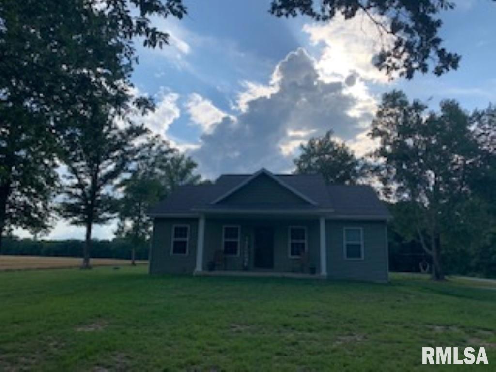 2801 Bannister Road Salem, IL 62881 - Photo 1 of 17