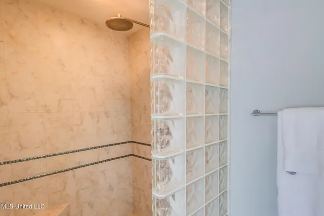 $1,950 | 3230 Cumberland Road, Unit 201, Ocean Springs, MS 39564