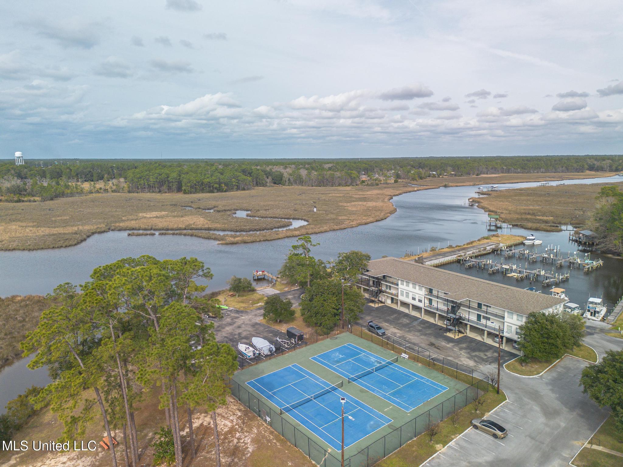 3230 Cumberland Road, Unit 201 Ocean Springs, MS 39564 - Photo 2 of 28 21-11