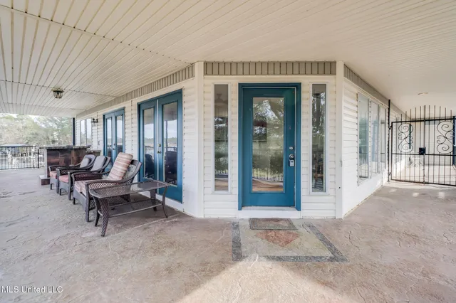 $1,950 | 3230 Cumberland Road, Unit 201, Ocean Springs, MS 39564