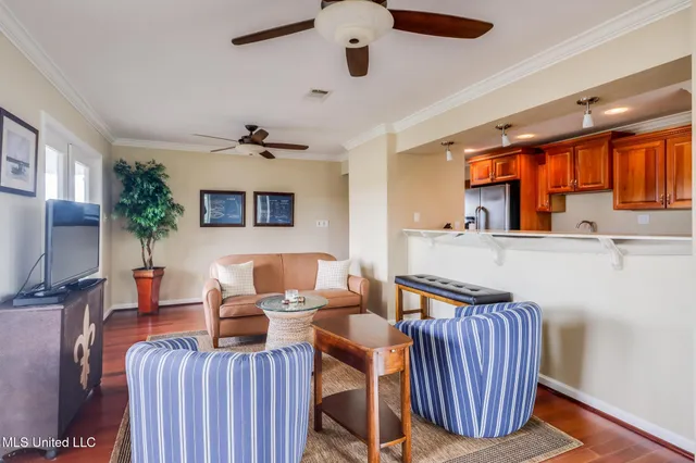 $1,950 | 3230 Cumberland Road, Unit 201, Ocean Springs, MS 39564