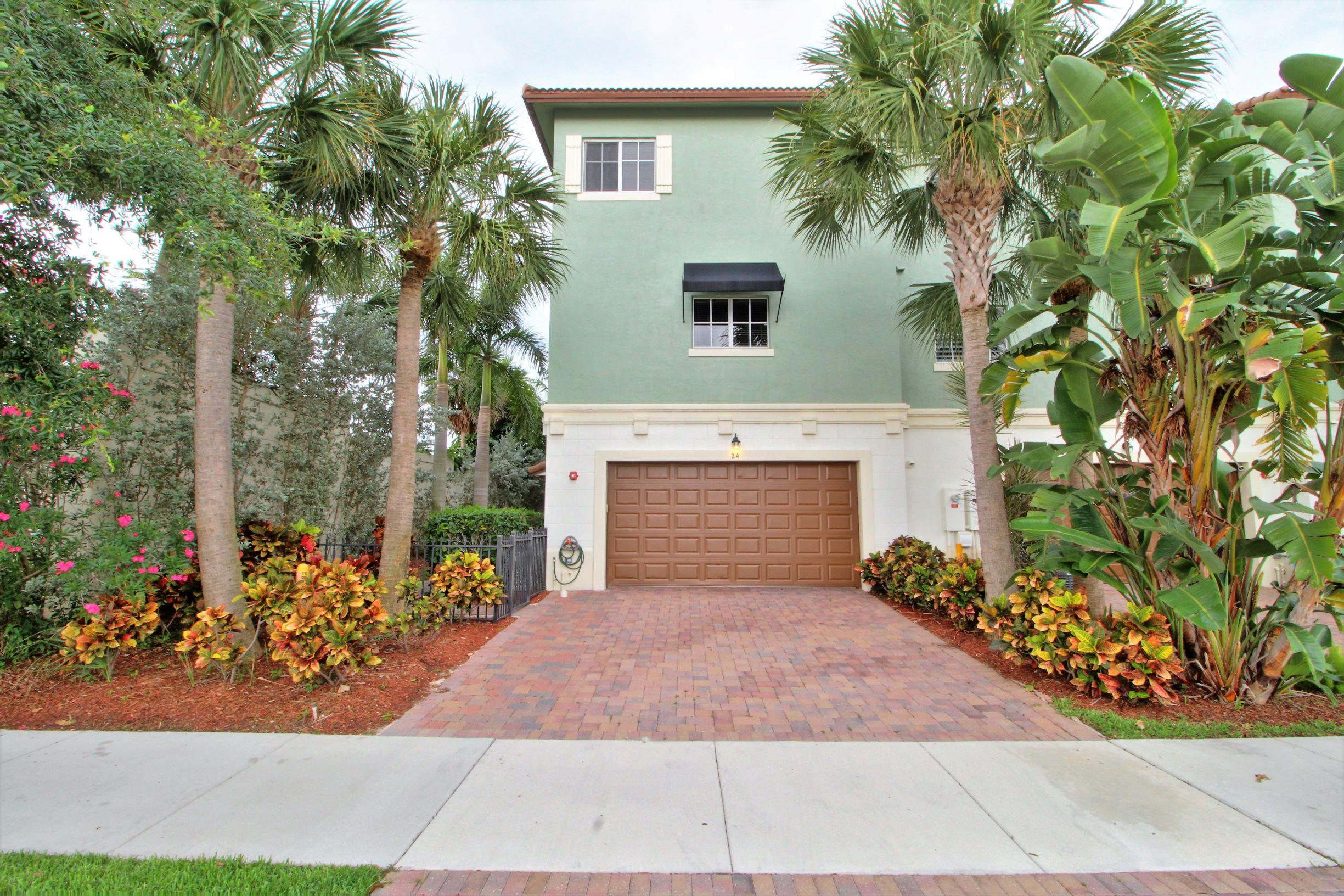 24 Northwest 7th Street Boca Raton, FL 33432 - Photo 5 of 21 IMG_8495_6_7_Enhancer (2)