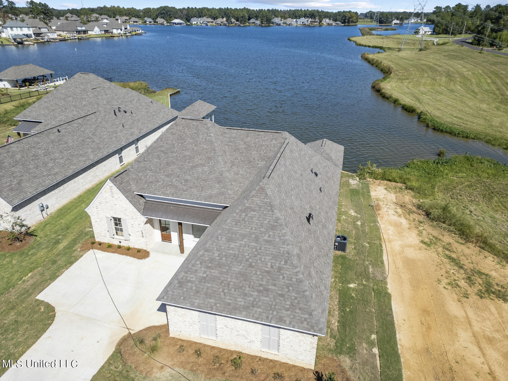 190 Lake Ridge Drive Madison, MS 39110 - Photo 6 of 32 190 lake ridge drone2 final-3