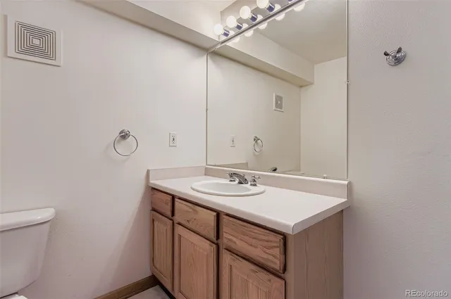 a view of house with garden