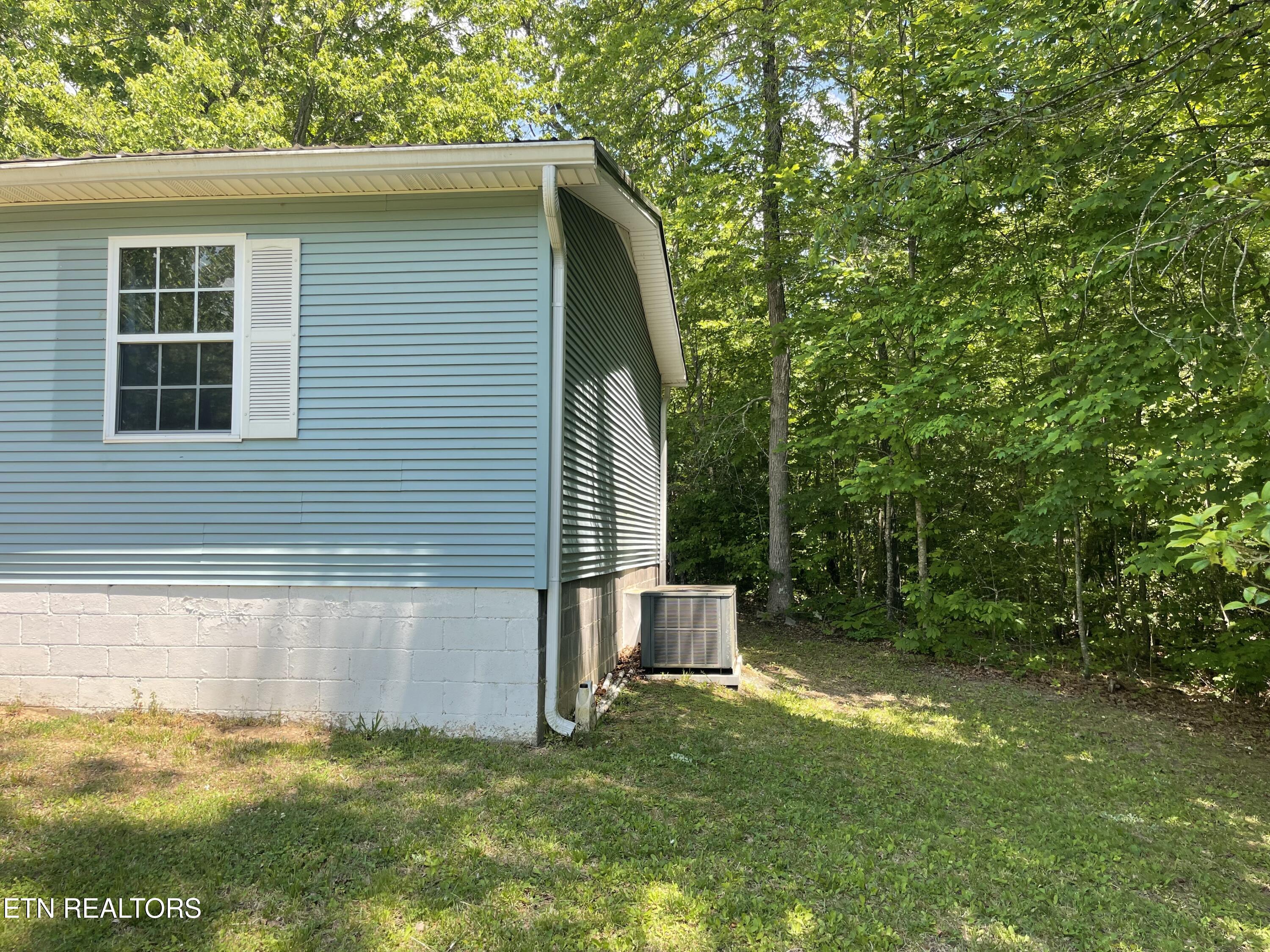 483 Blake Road Oakdale, TN 37829 - Photo 13 of 15 IMG_3922