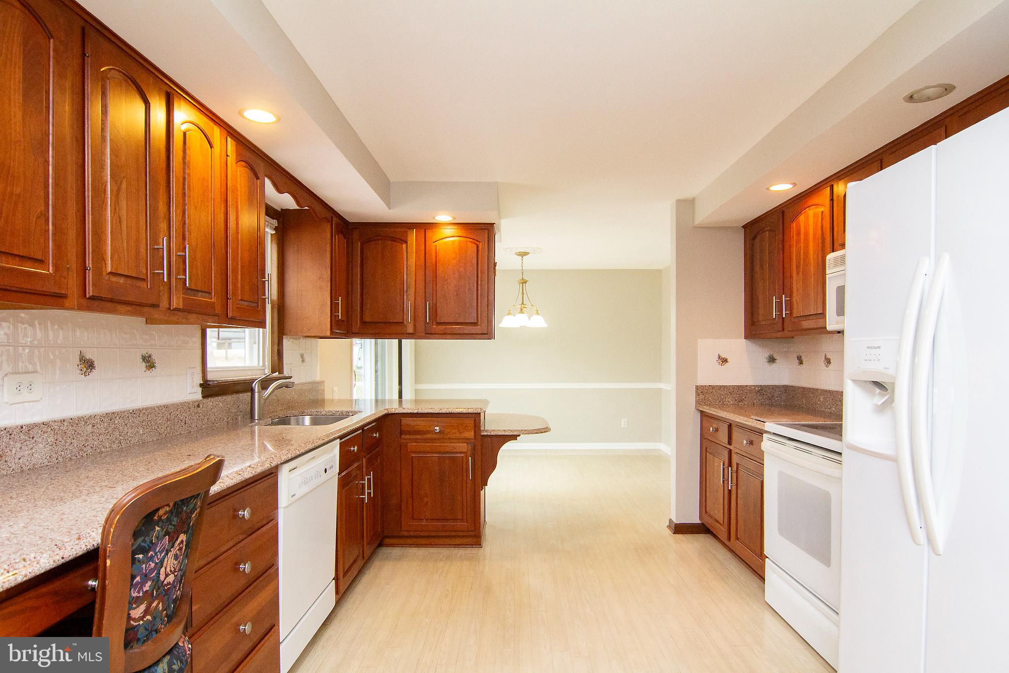 2840 Gillis Road Mount Airy, MD 21771 - Photo 8 of 37 Plenty of cabinet space