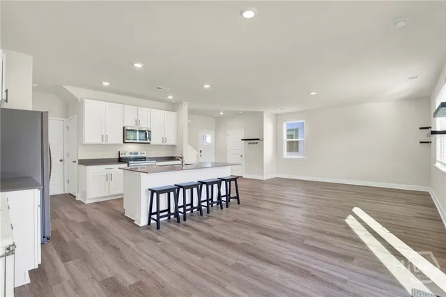 $2,300 | 82 Cypress Loop, Port Wentworth, GA 31407