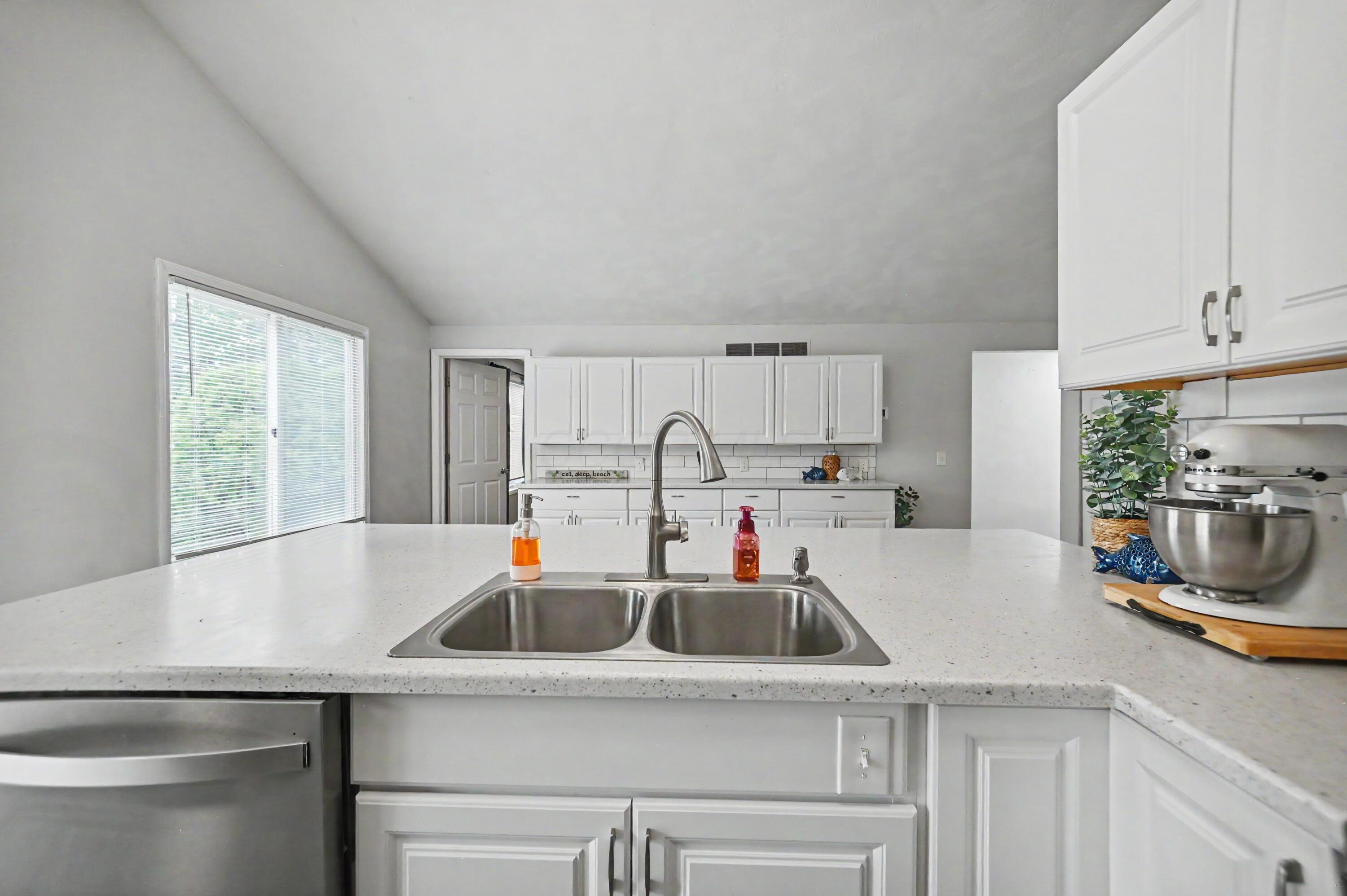 1921 West Cook Road Mansfield, OH 44906 - Photo 10 of 33 CAT_3213