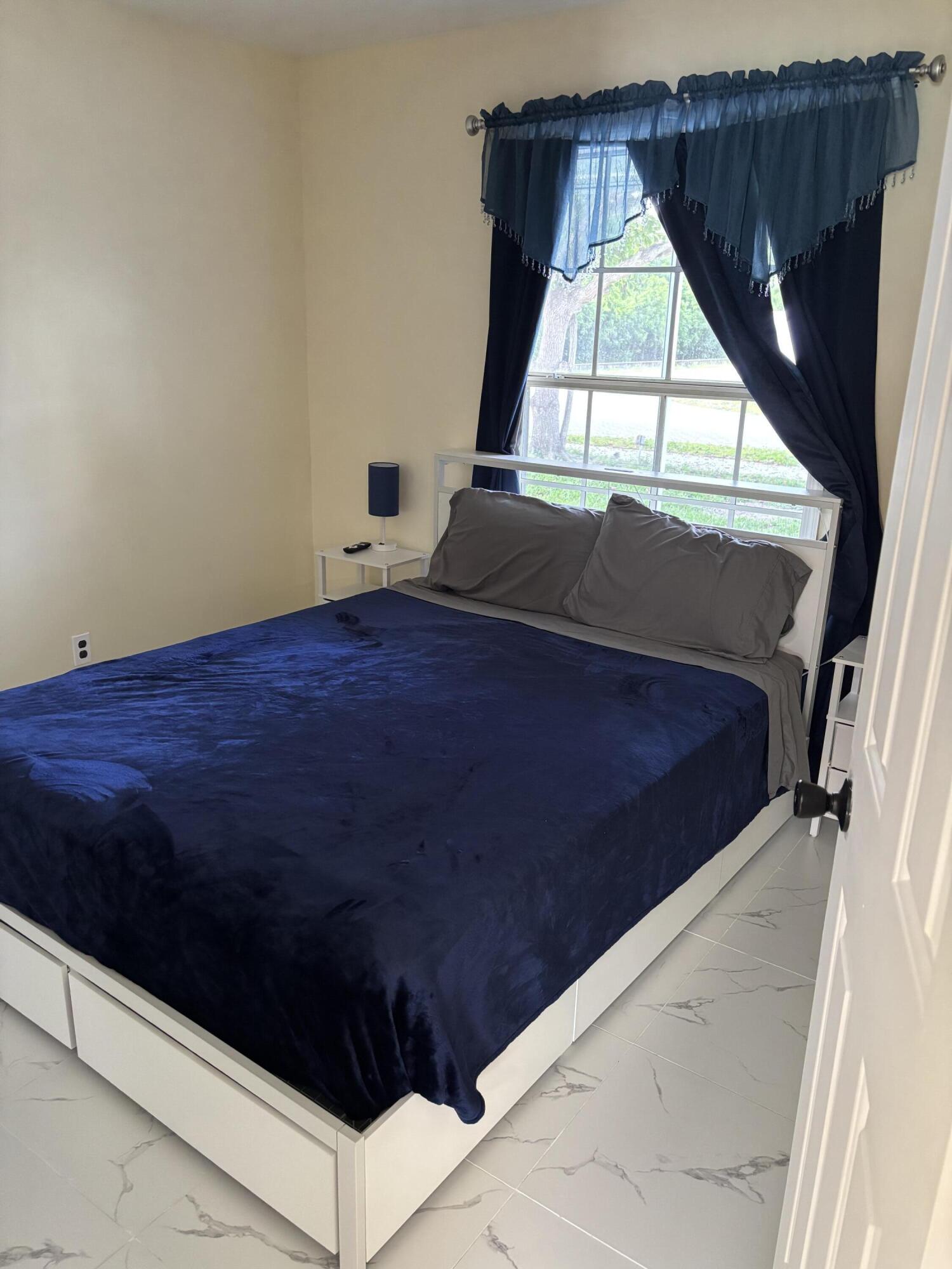 5359 Southeast Dell Street Stuart, FL 34997 - Photo 11 of 20 IMG_3341