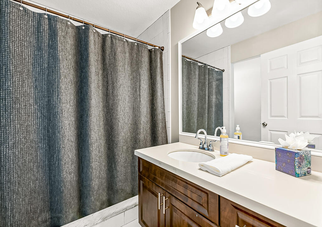 1858 F Road Loxahatchee Groves, FL 33470 - Photo 53 of 87 bathroom
