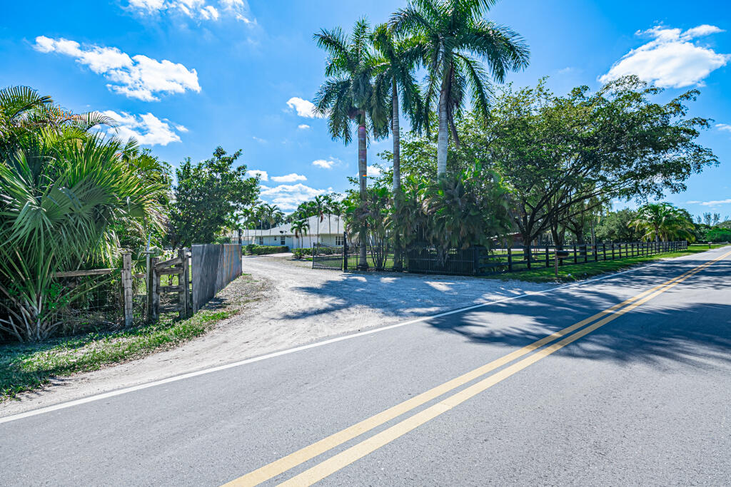 1858 F Road Loxahatchee Groves, FL 33470 - Photo 6 of 87 Entrance