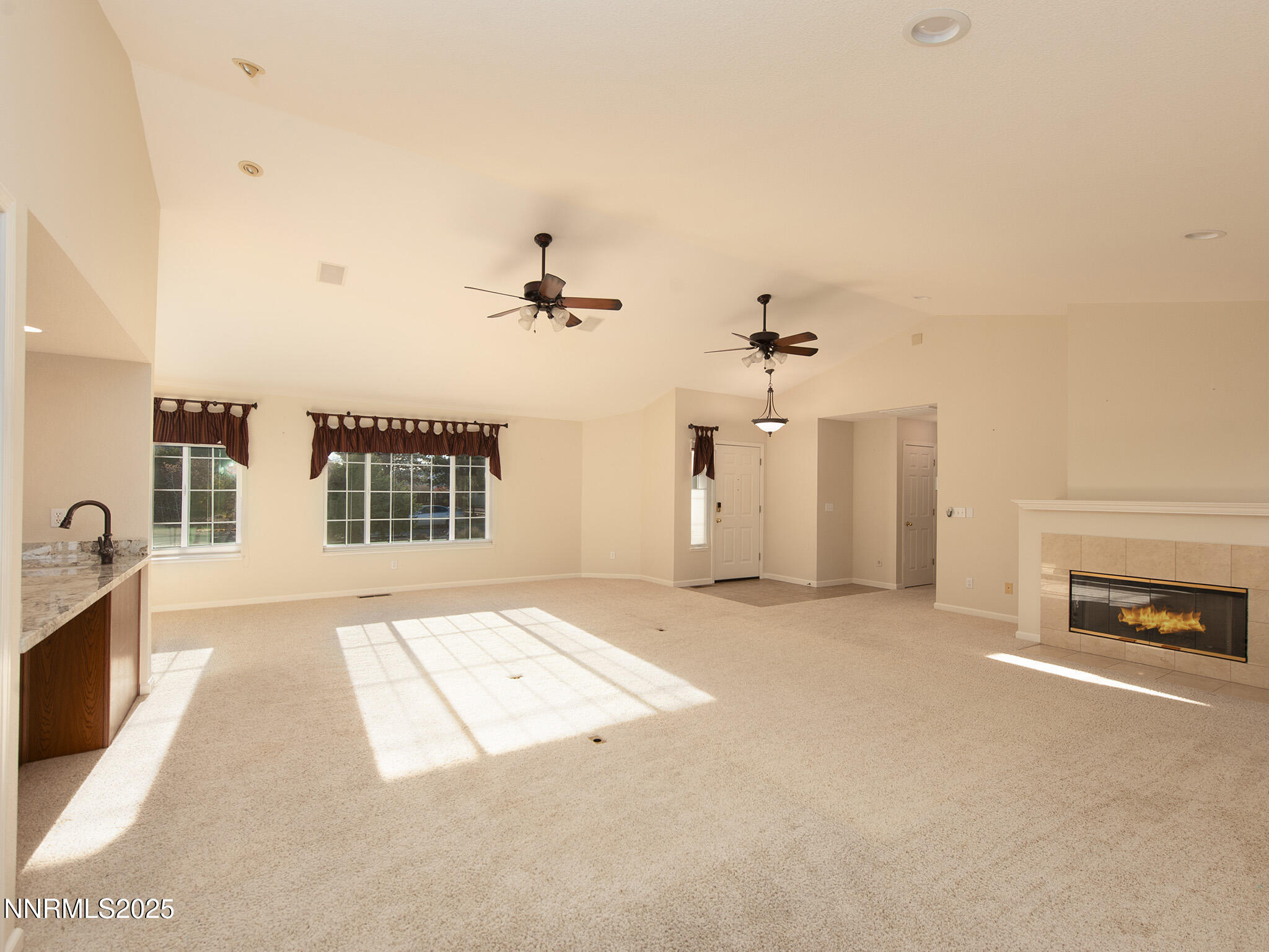 25 Nives Court Sparks, NV 89441 - Photo 12 of 67 living 2