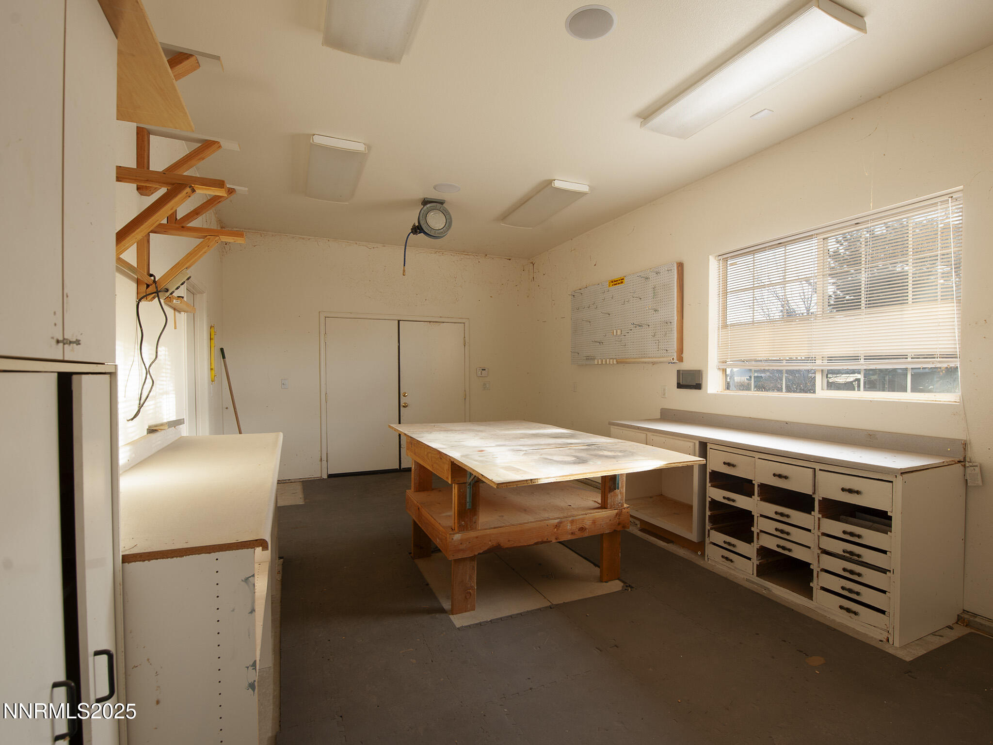 25 Nives Court Sparks, NV 89441 - Photo 58 of 67 garage shop 2