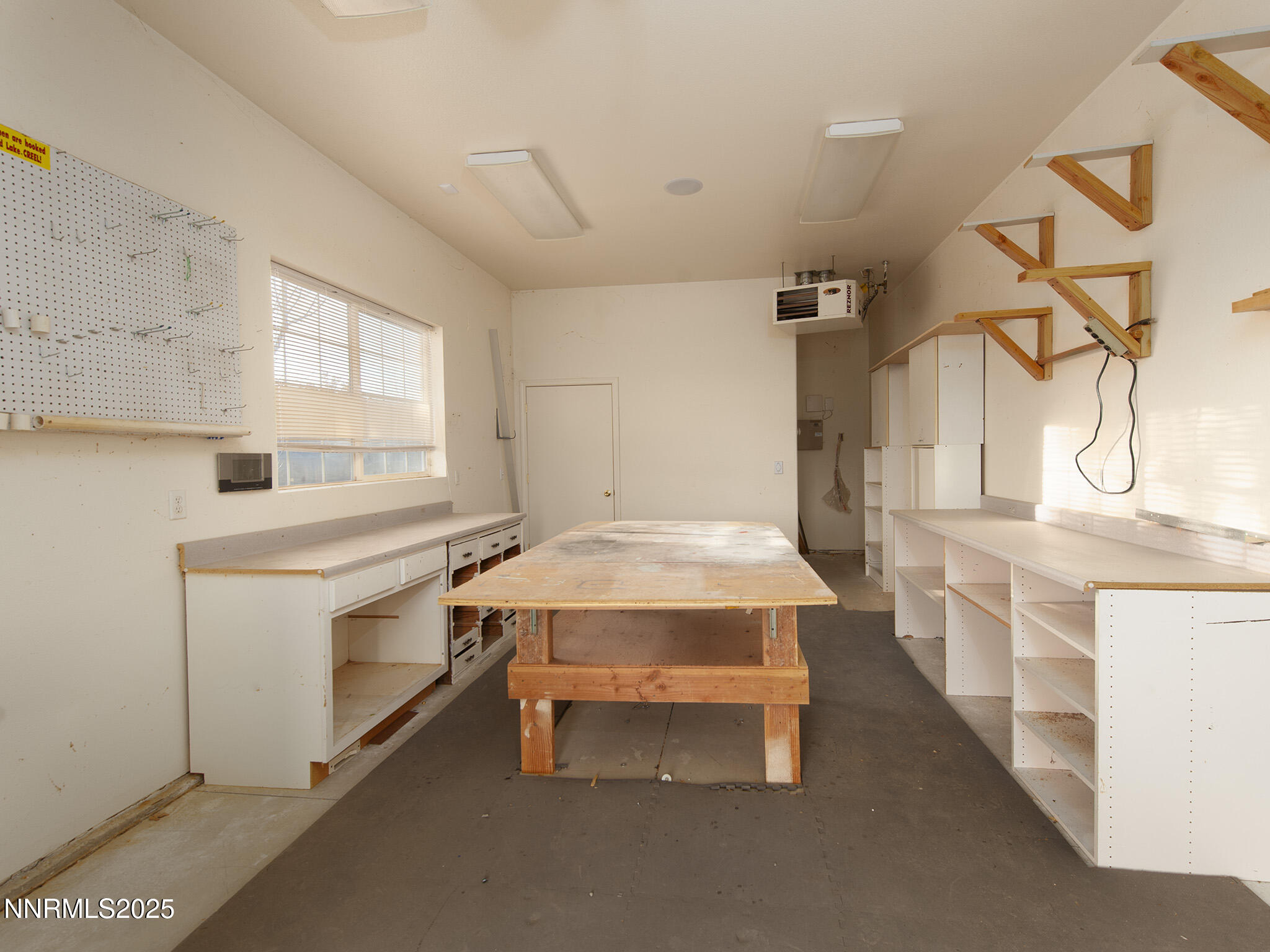 25 Nives Court Sparks, NV 89441 - Photo 59 of 67 garage shop