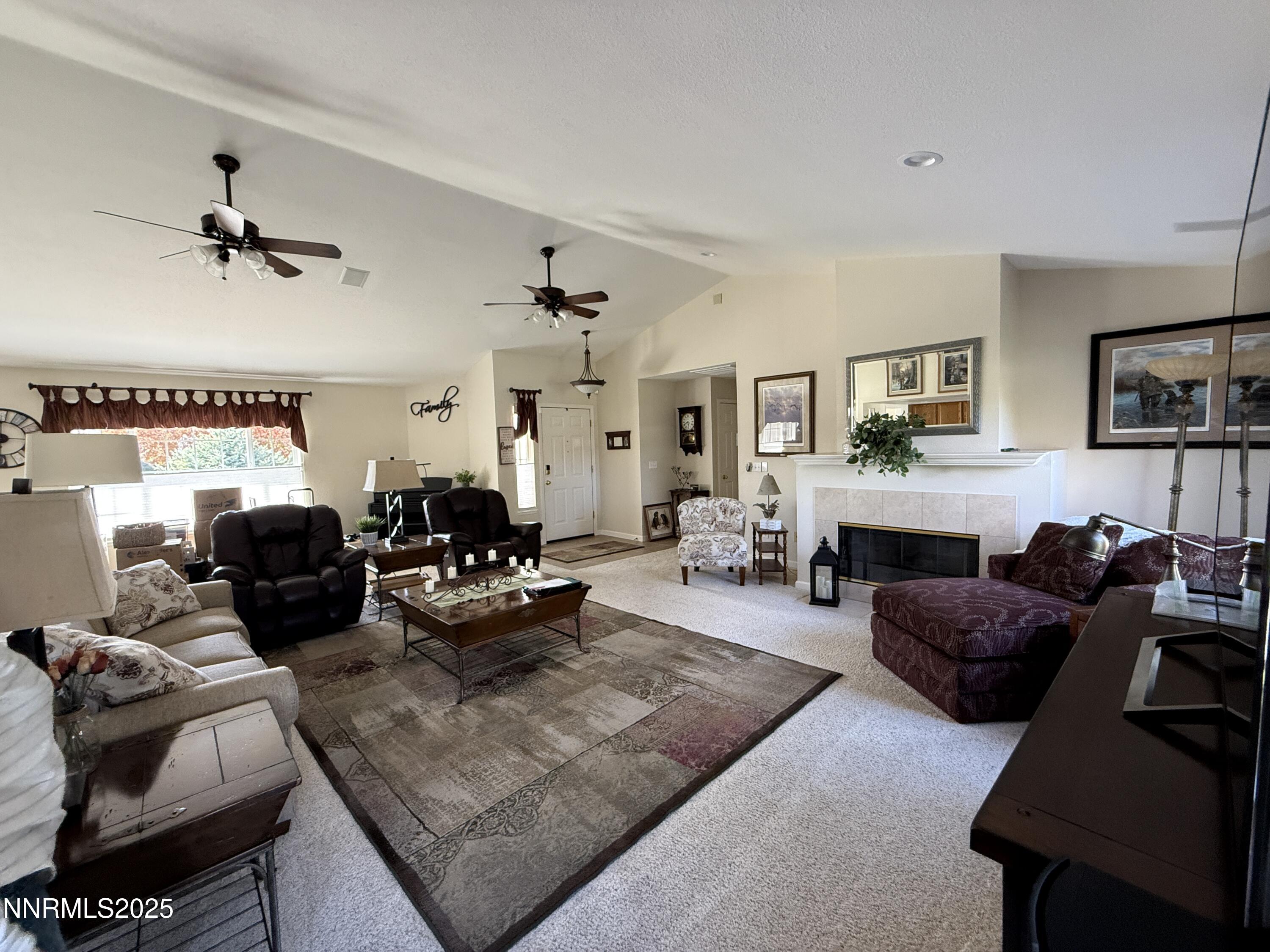 25 Nives Court Sparks, NV 89441 - Photo 10 of 67 GRoom