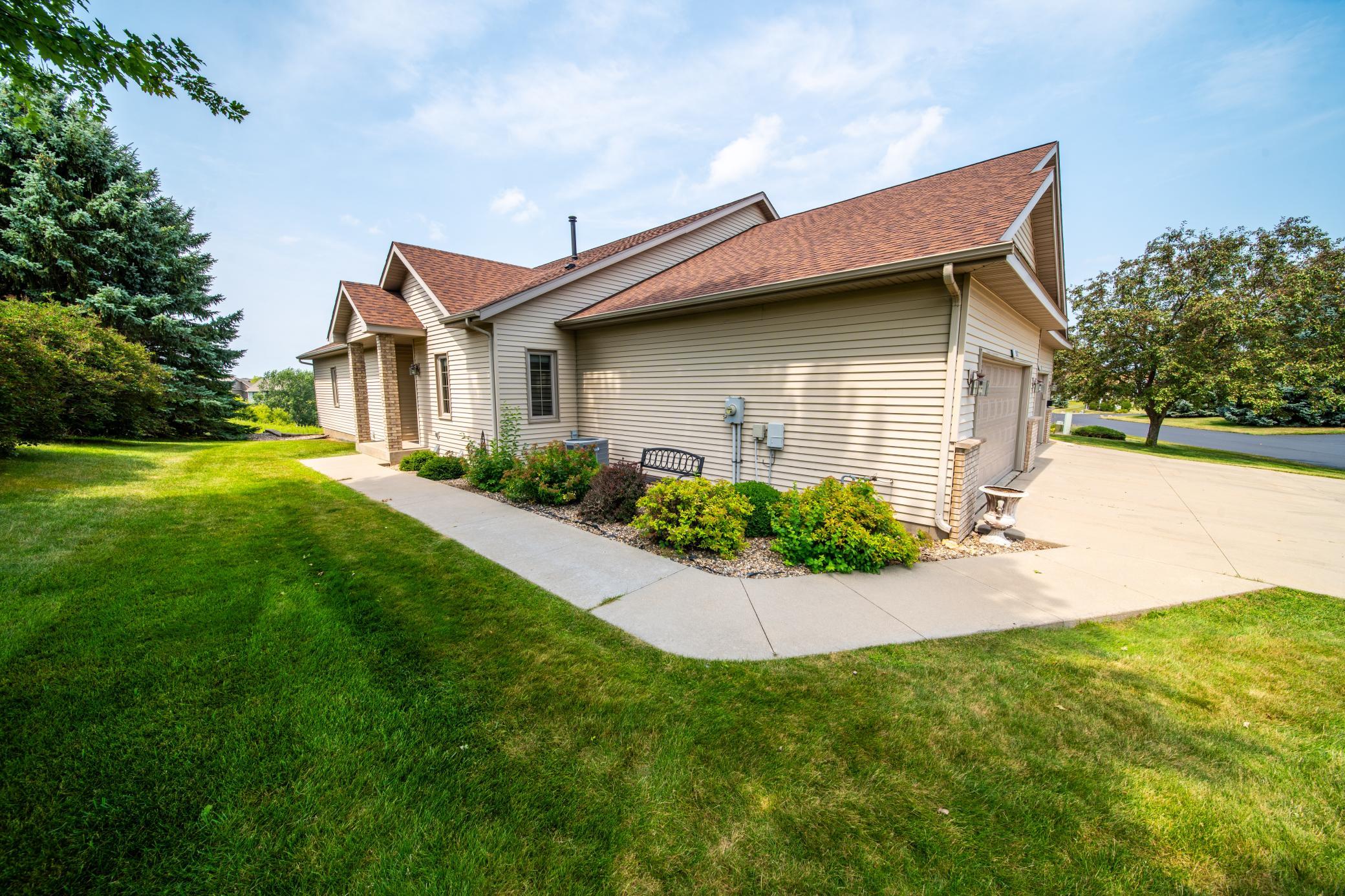 2862 Century Court Northeast Rochester, MN 55906 - Photo 2 of 62 Gallery Image 2