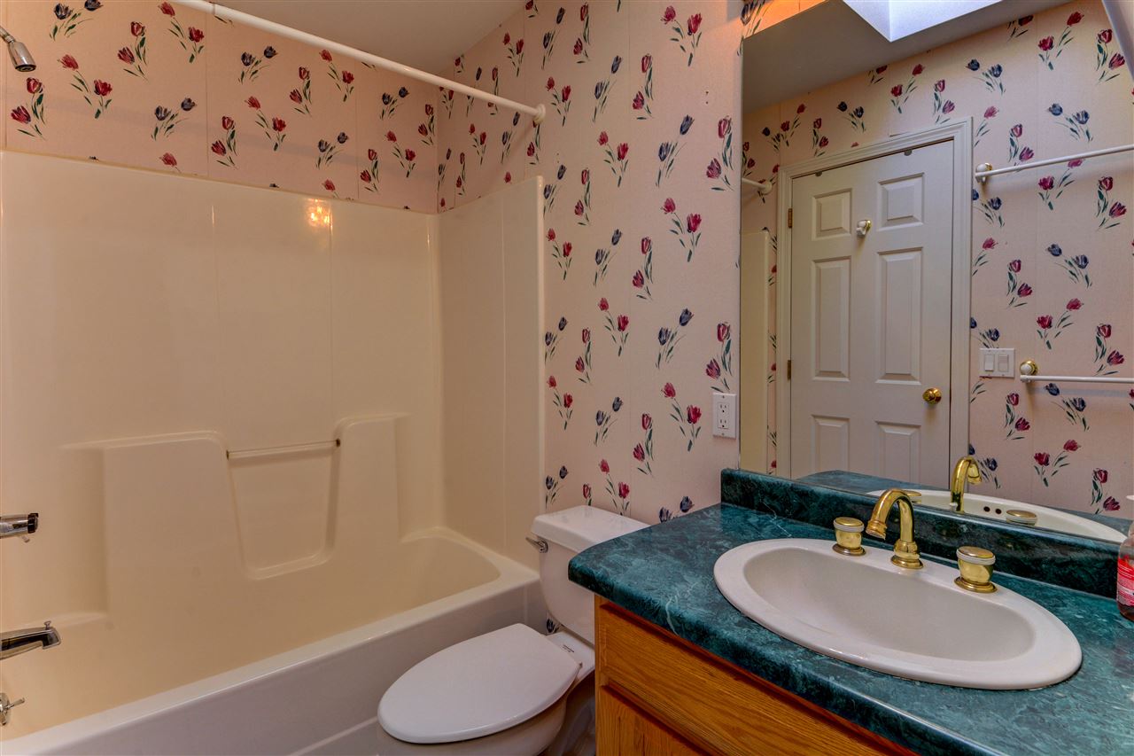 221 Country Road Conway, NH 03860 - Photo 22 of 38